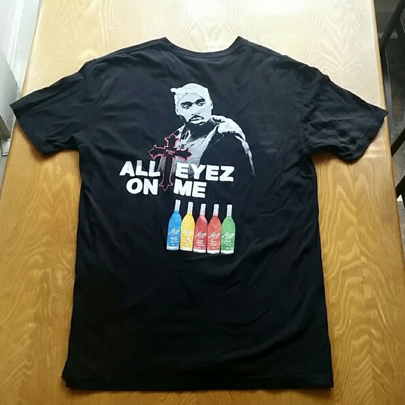 TUPAC ALIZÉ Merchandise Tee - Picture 3 of 4